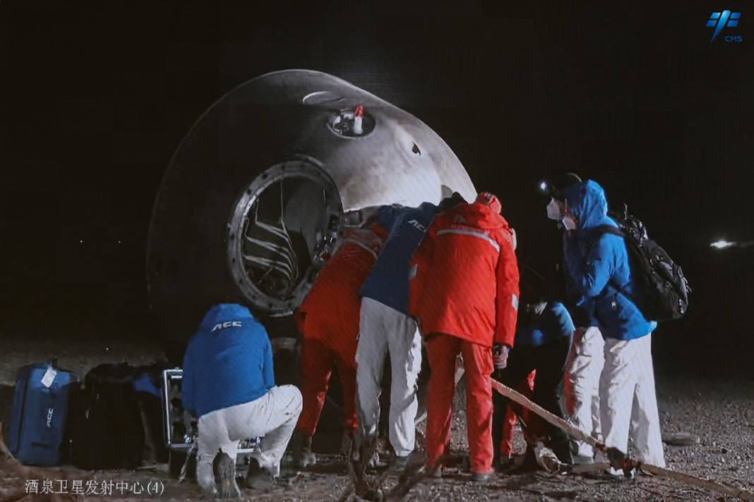 Altı ay uzayda kalan Çinli astronotlar Dünya'ya döndü 4